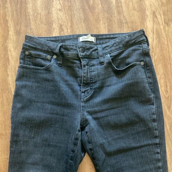 Madewell curvy petite kick out jeans distressed black size 30 petite - Picture 5 of 9